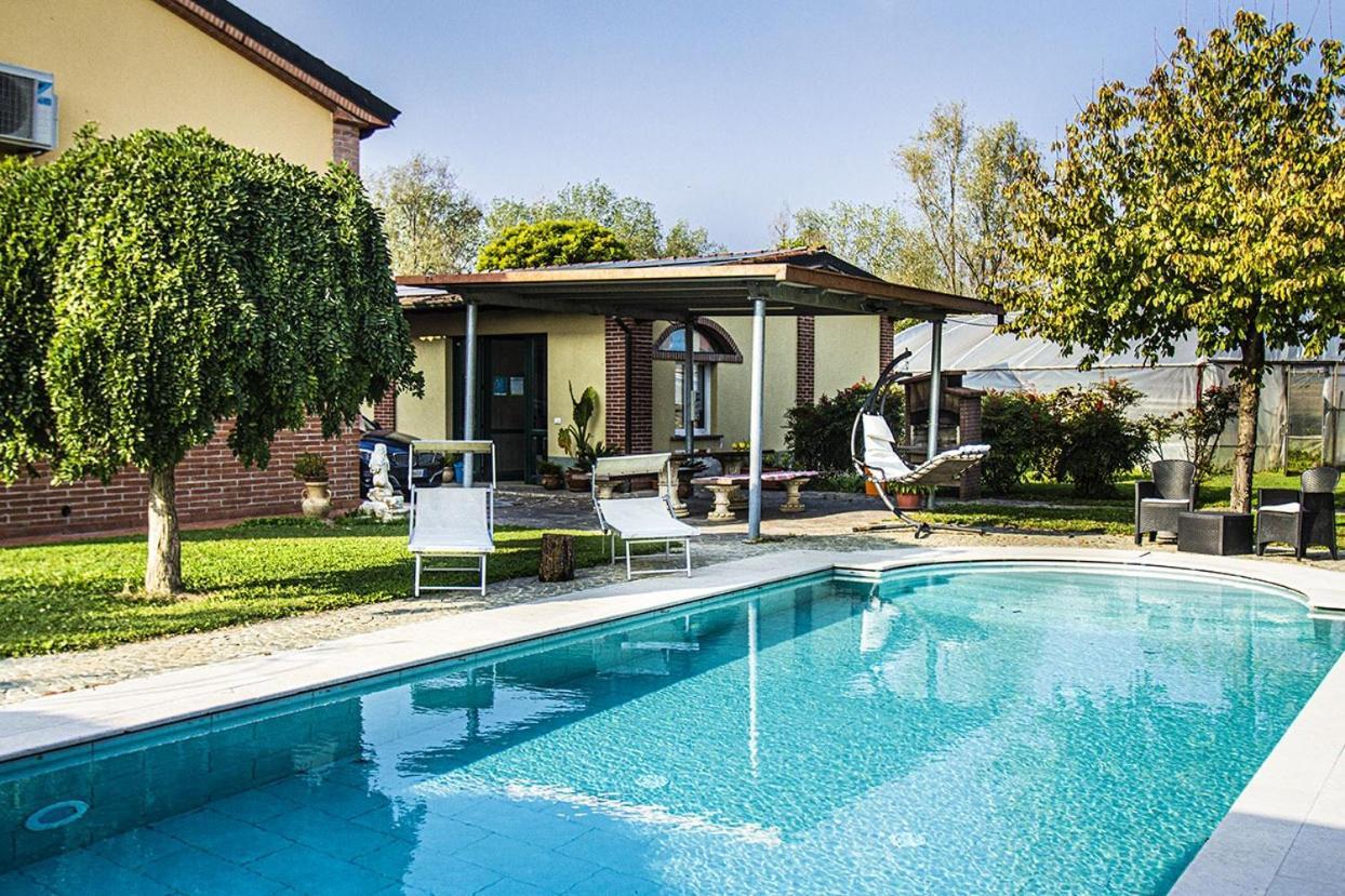 Ferienwohnung Oasi Del Po Monticelli dʼOngina Exterior foto